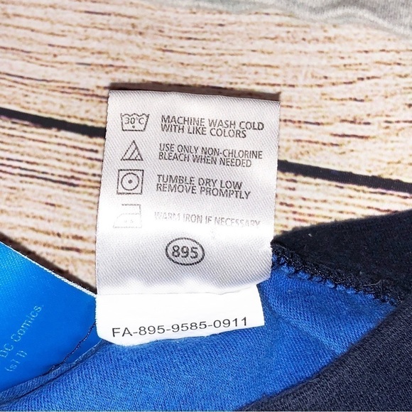 Superman Infant shirt and diaper cover Size 6 Months - Picture 5 of 7